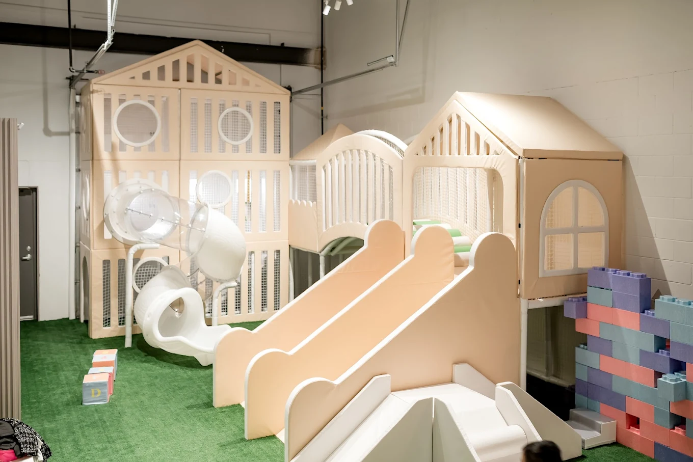 Little Planet Play + Space
