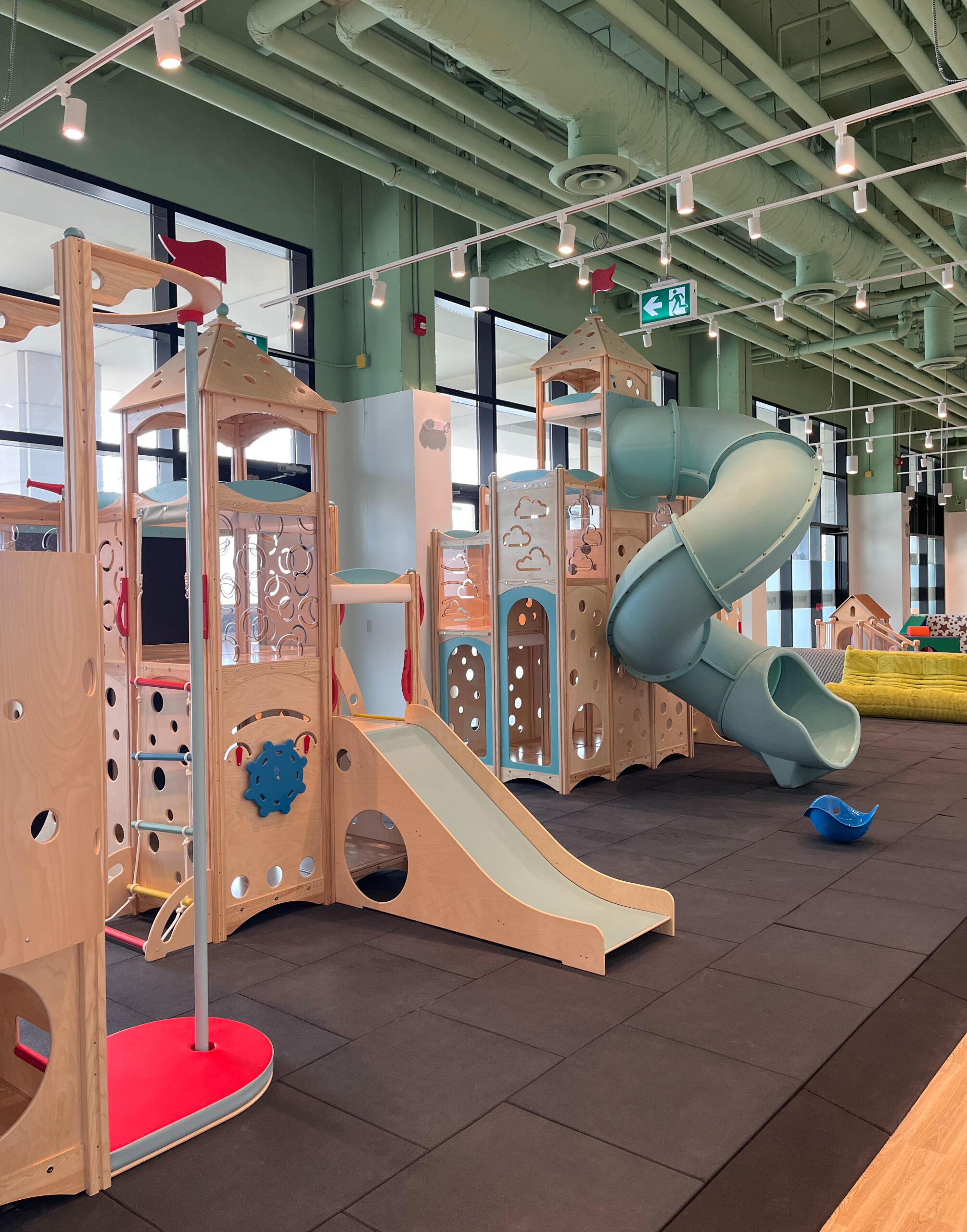 Tiny Otters Playspace party